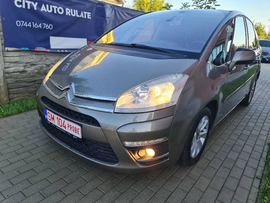 Citroen C4 Picasso Diesel 2013 Navi Euro5
1.6, DIESEL 110CP 
02.2013