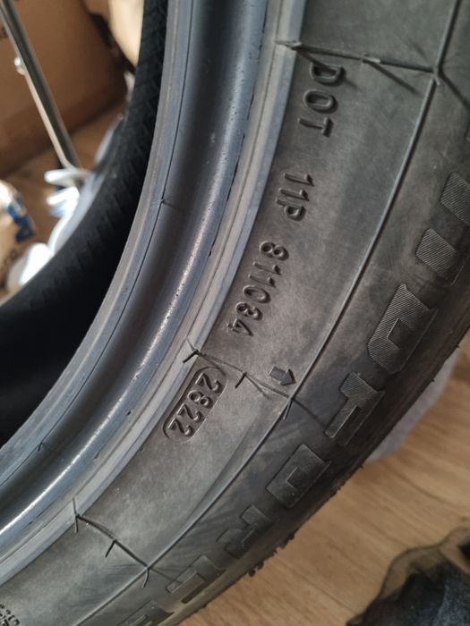 Anvelope iarna 235 55 R19 dot2022