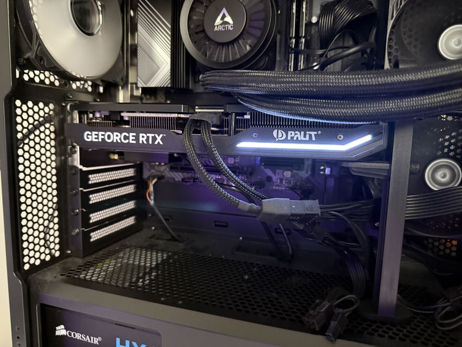 Rtx 4070 super с гаранция, възможен бартер