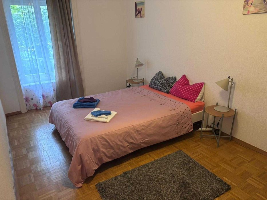 Дава се под наем Тристаен апартамент в София, Център - 80 кв.м за 484.5 € - Снимка #4