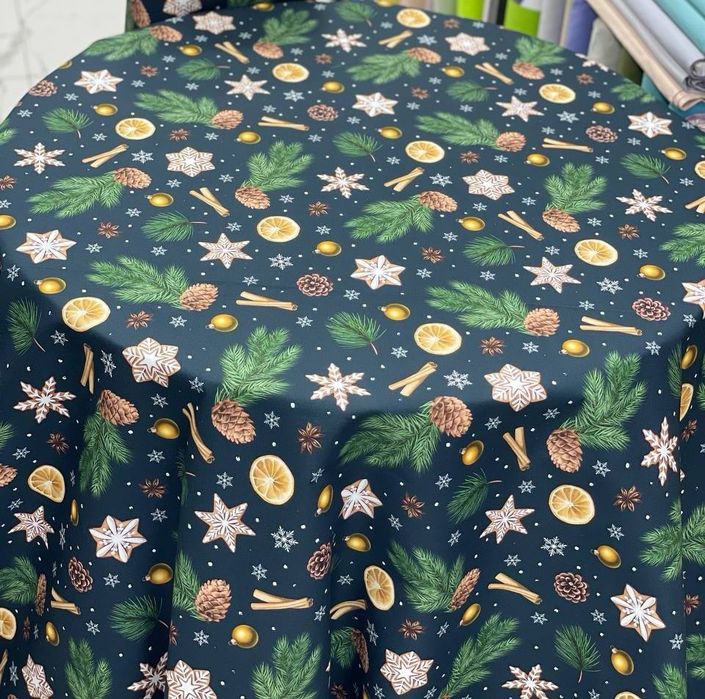 Новогодние скатерти