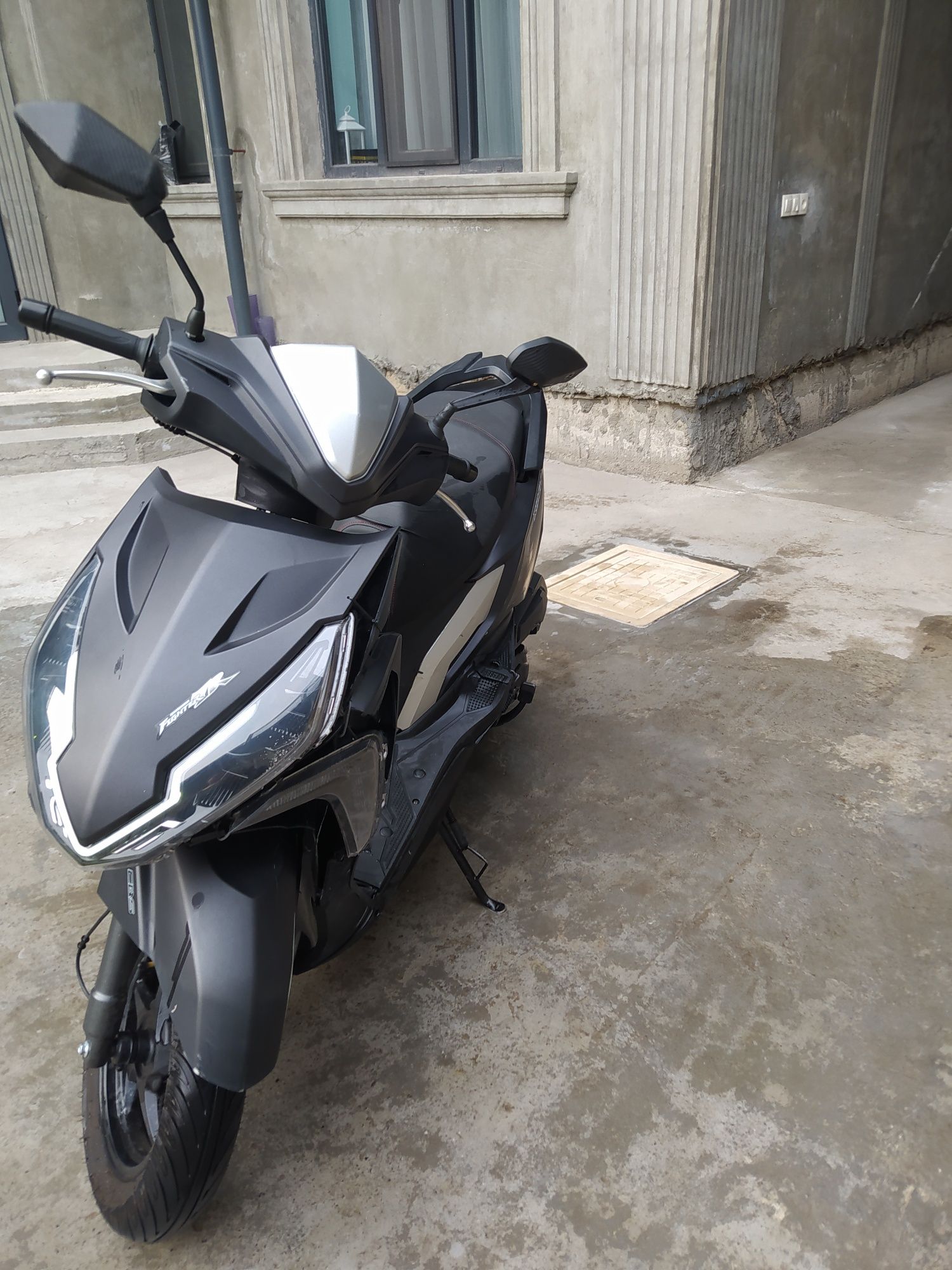 Skuter 150cc italia click