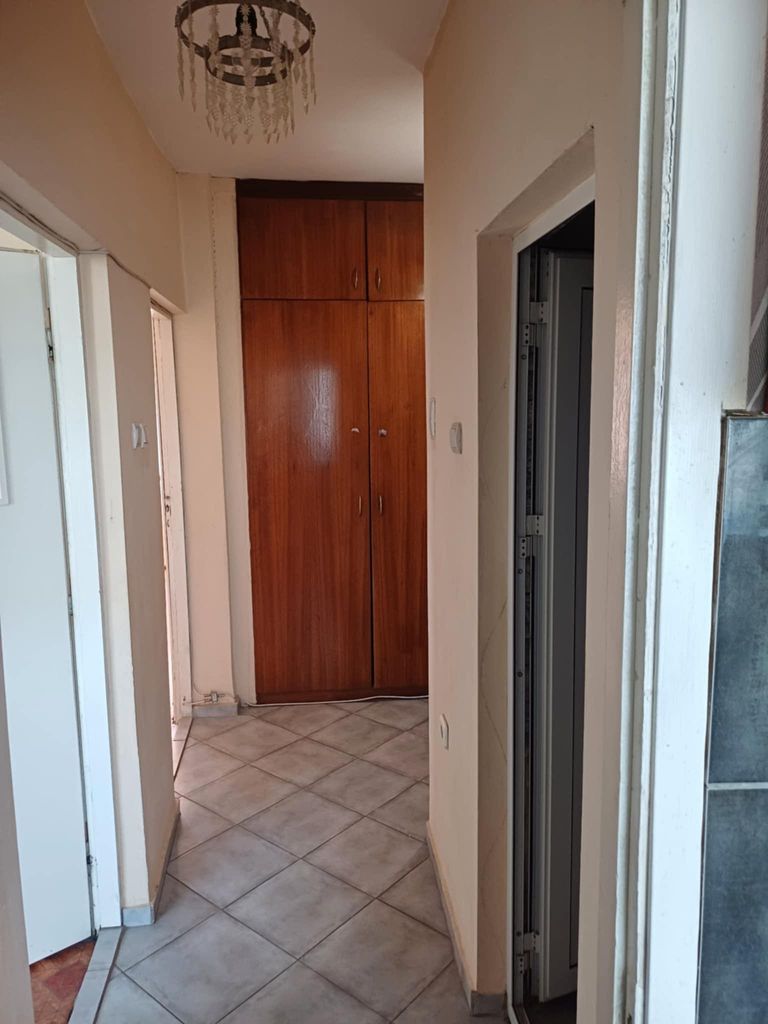 Дава се под наем Двустаен апартамент в Търговище, Вароша - 65 кв.м за 178.5 € - Снимка #3
