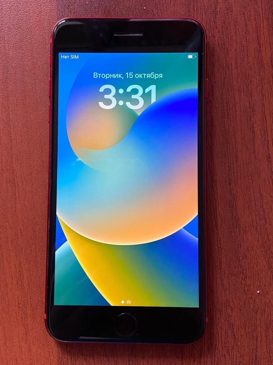Продаю iPhone 8 Plus в хорошем состоянии