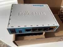 Router wireless Mikrotik RB951Ui-2nD, 5xLAN, 1xPOE - sigilat - 14 buc.