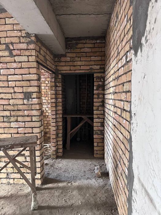 Срочно продается 2/2/9 ЖК Олмос Резиденс, Яшнабод