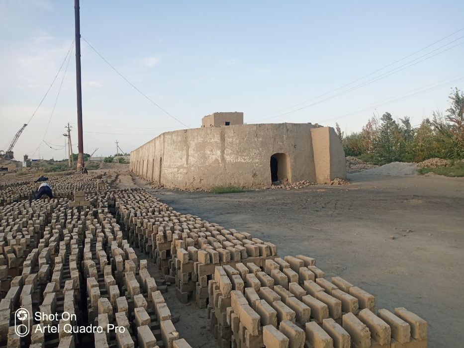 Янгарик т. Кармиш к. Ґишт заводи ва гишт пишириш хумбизи сотилади