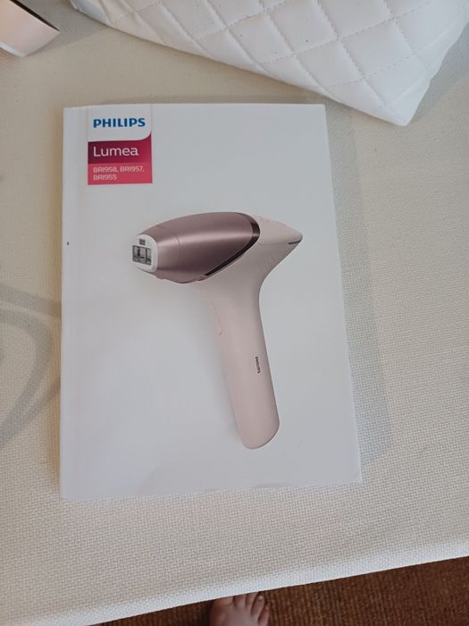 Фотоепилатор Philips lumea bri955
