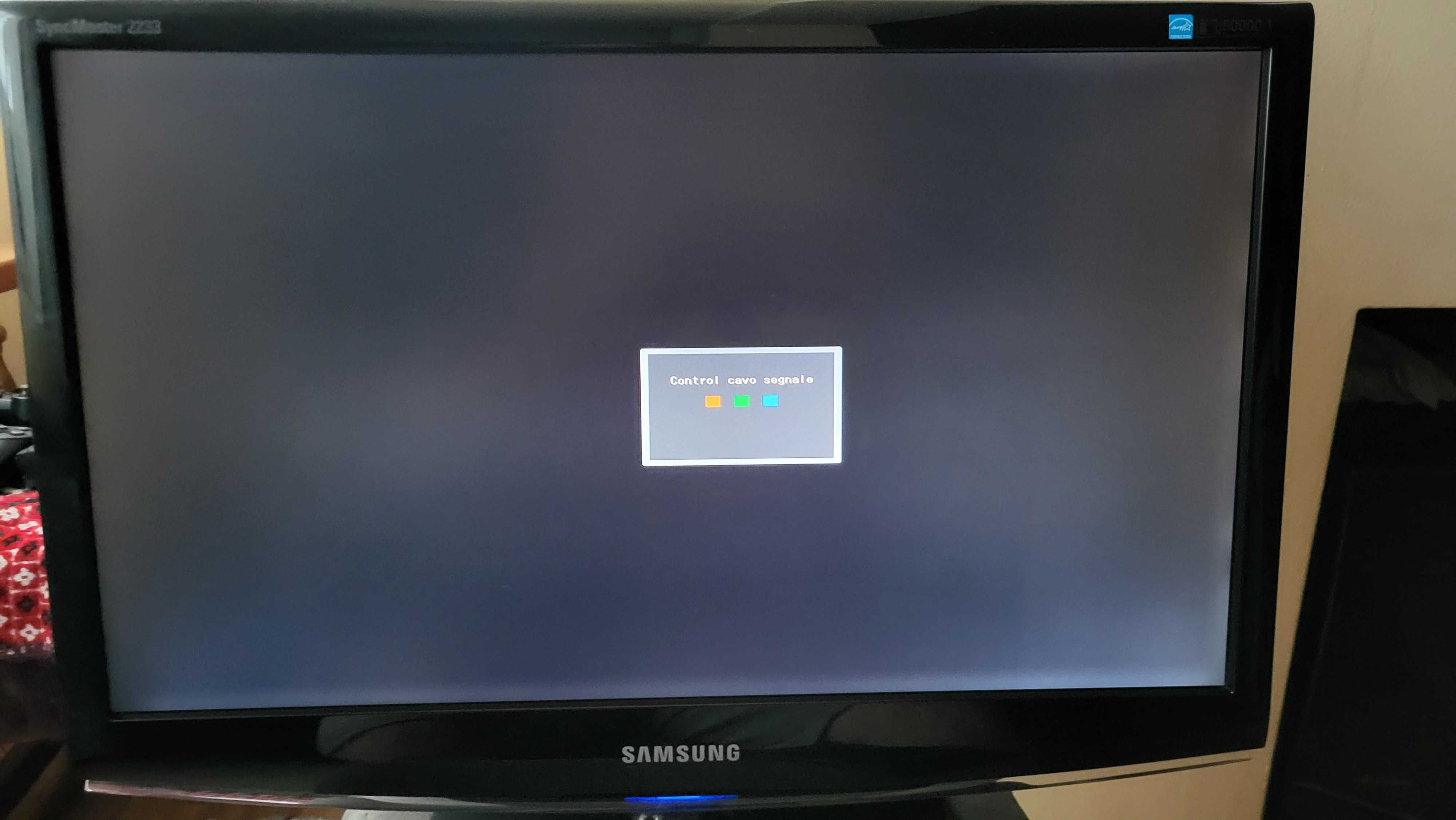 Monitor 22 inch LED, Samsung Syncmaster 2233 porturi VGA fuctional