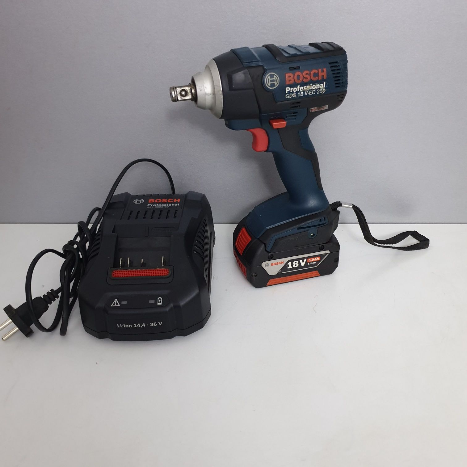 Bosch GDS 18 V-EC 250 Mașina de înșurubat cu impact Brushless 5.0AH