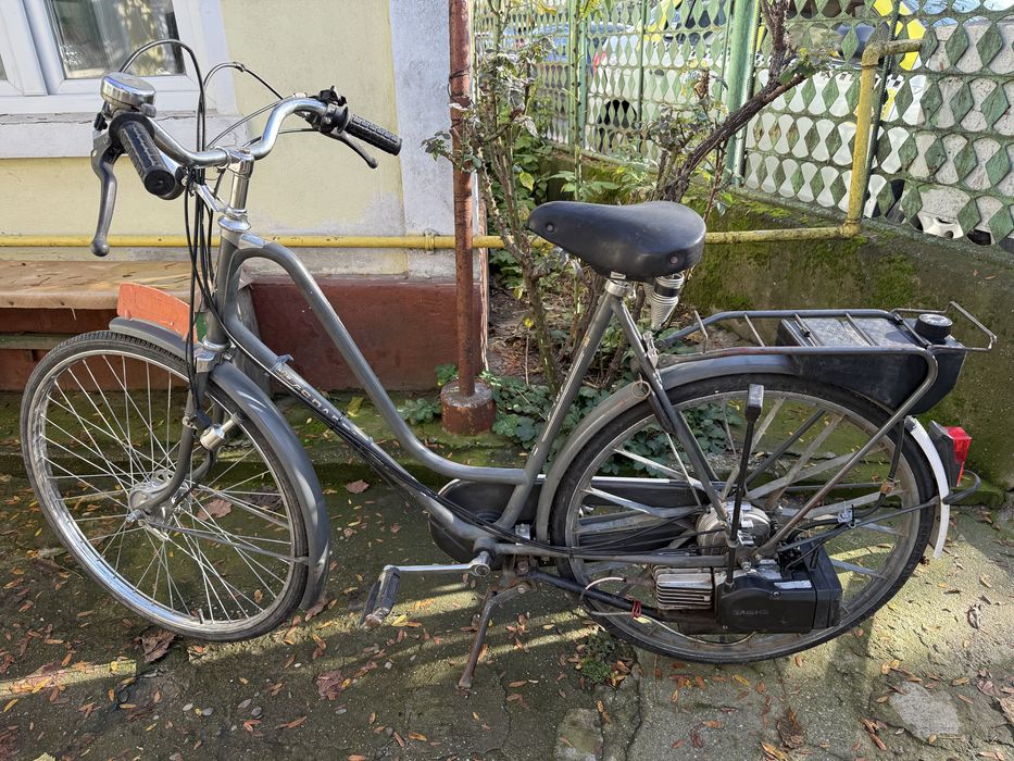 Bicicleta cu motor pe  benzina SACHS