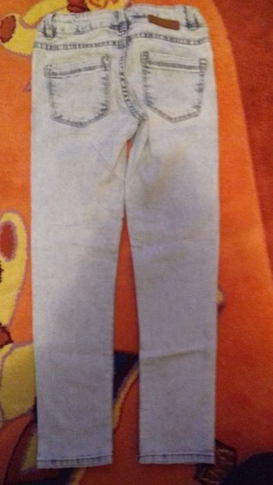 vand pantaloni ZARA fete