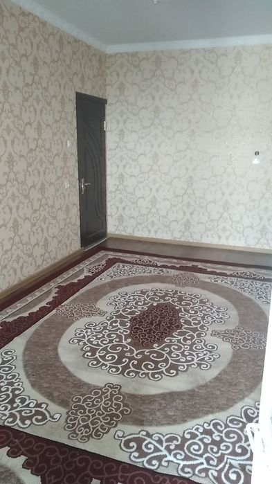 5 xonali kvartira sotiladi