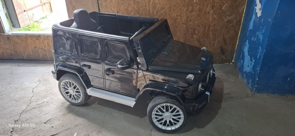 Детская машинка на аккумуляторе