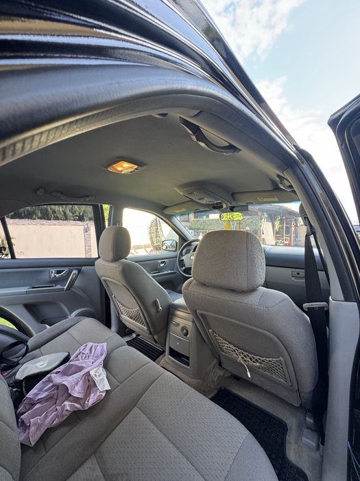 Vând Kia Sorento 2.5