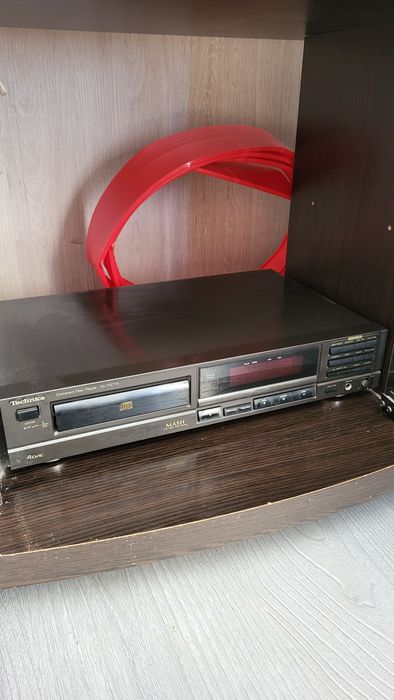 Se vinde Disc player marca Technics
