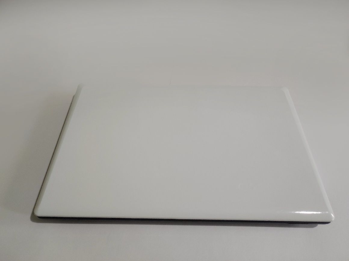 Ноутбук Хороший [i7] [500GB] [16GB ОЗУ]