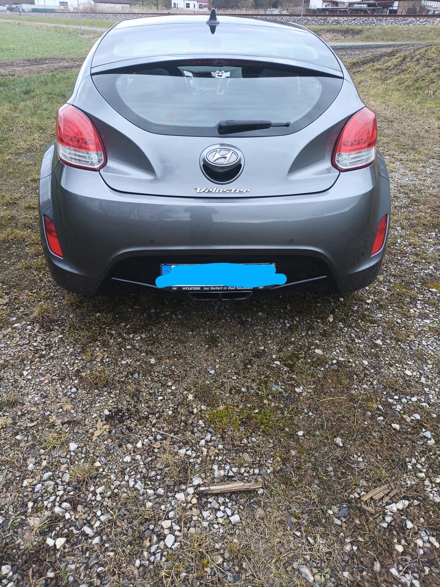 Hyundai Veloster – Отлично състояние, готов за пътя!Нов внос!
