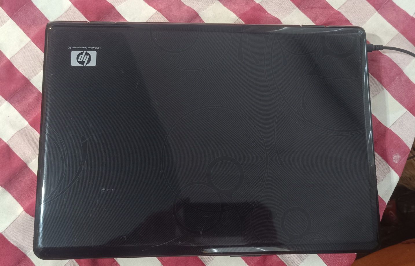 Лаптоп HP dv9000 17инча