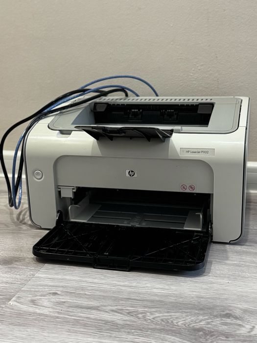 Продам принтер HP LaserJet P1102