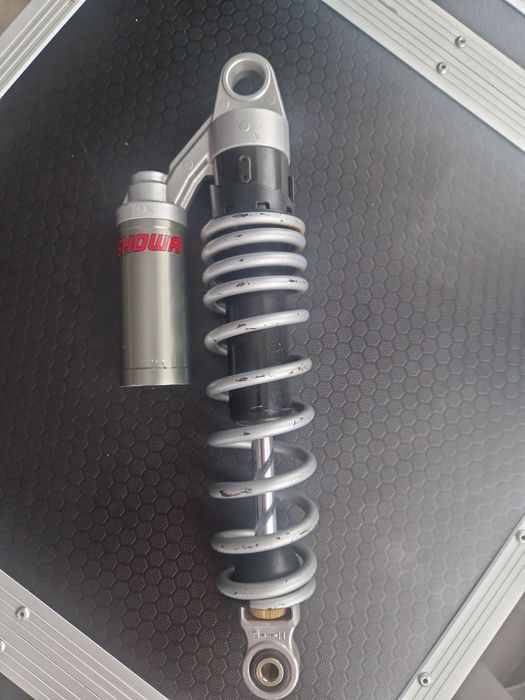 Amortizoare spate Showa – performanță și fiabilitate pentru ATV/Motoci