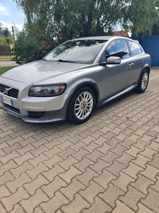 Vind volvo c 30 2008 recent adus in stare foarte bună motor 16 diesel