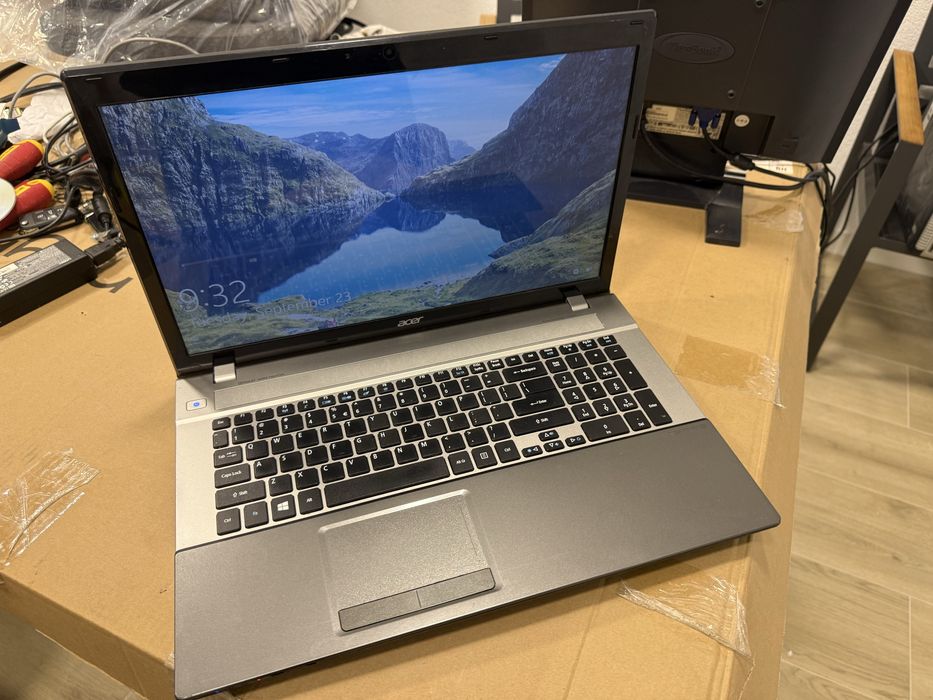 Laptop Acer Aspire V3-711 – SSD 512GB, 8GB RAM, Baterie Nouă