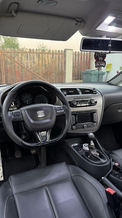 Vând Seat Leon FR