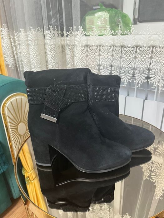 Продам зимние сапоги натуралье европейка