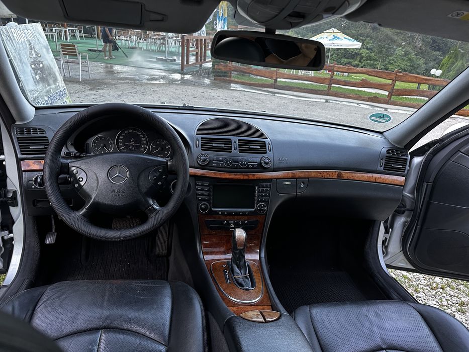 Mercedes E-class 200 elegance