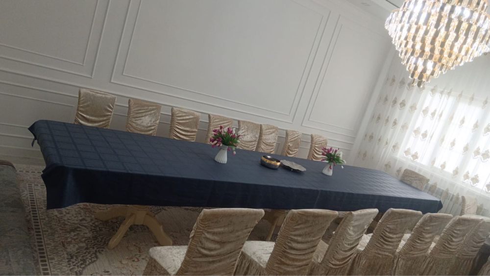 Стол для кухни и гостей