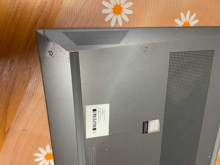 Laptop HP Zbook Studio G7, I7 10850H, 32 Gb, grad B, poze reale