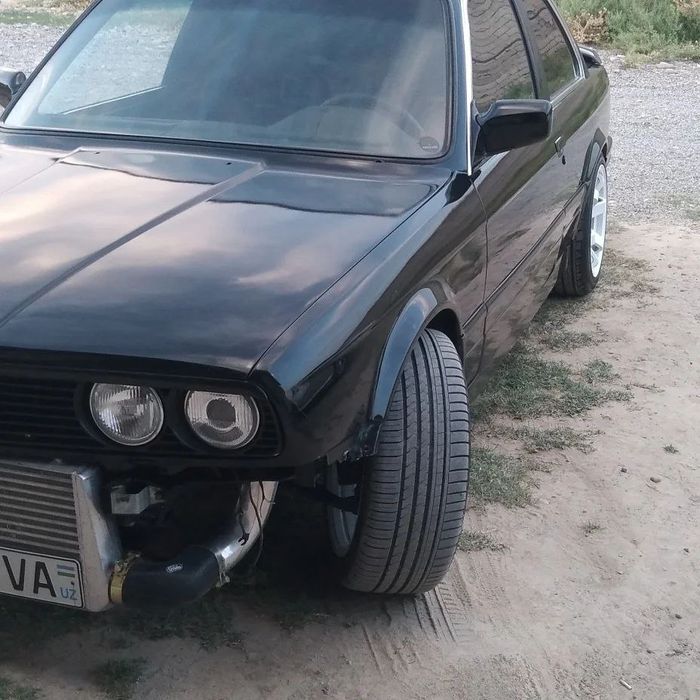 BMW e30 coupe  dokument BN SROCHNA