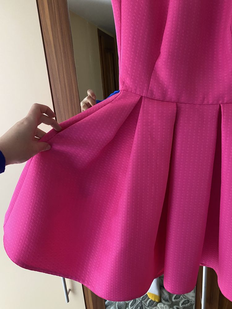 Rochie cloș scurtă fucsia