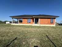Teren cu casa in constructie
