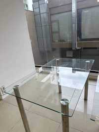 Стъклена маса