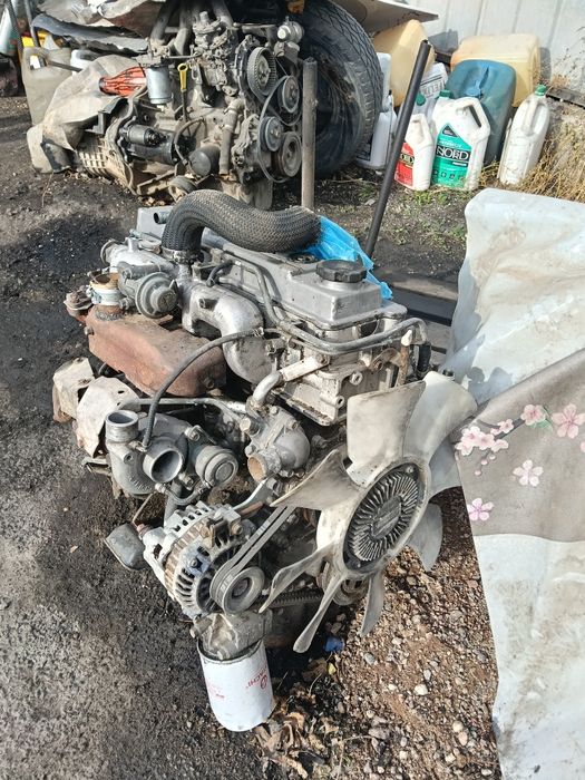 Продам двигатель объем 2.8 дизель Делика Паджеро