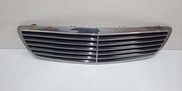 Grila radiator A2118800583 Mercedes-Benz E-Class W211