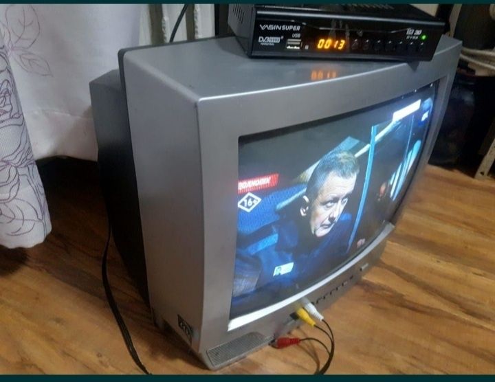 Продам телевизор 37 диагональ +ресивер