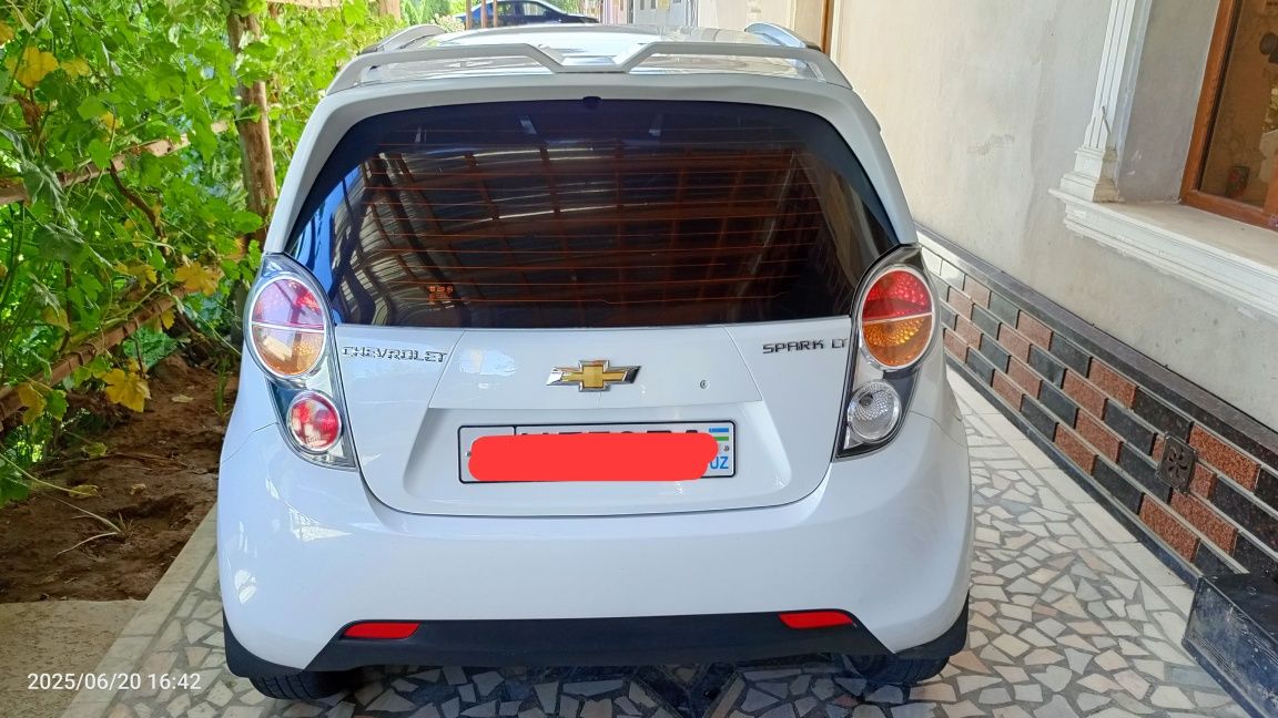Spark 2011 yil metan gaz
