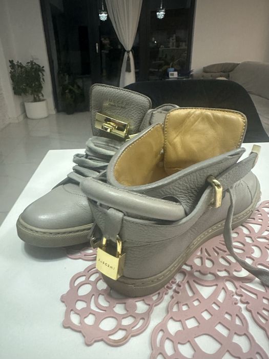 Sneakersi Buscemi