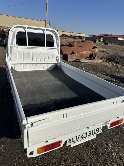 Rezina lenta Labo, shiraney , changam va boshqa yuk moshinalar bortiga