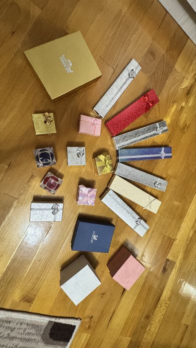 Коробки для украшения