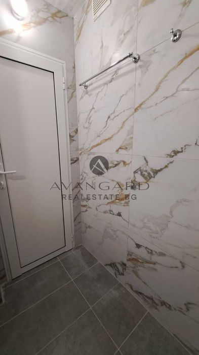 Продава се Многостаен апартамент в Пловдив, Център - 100 кв.м за 1989 €/кв.м - Снимка #9