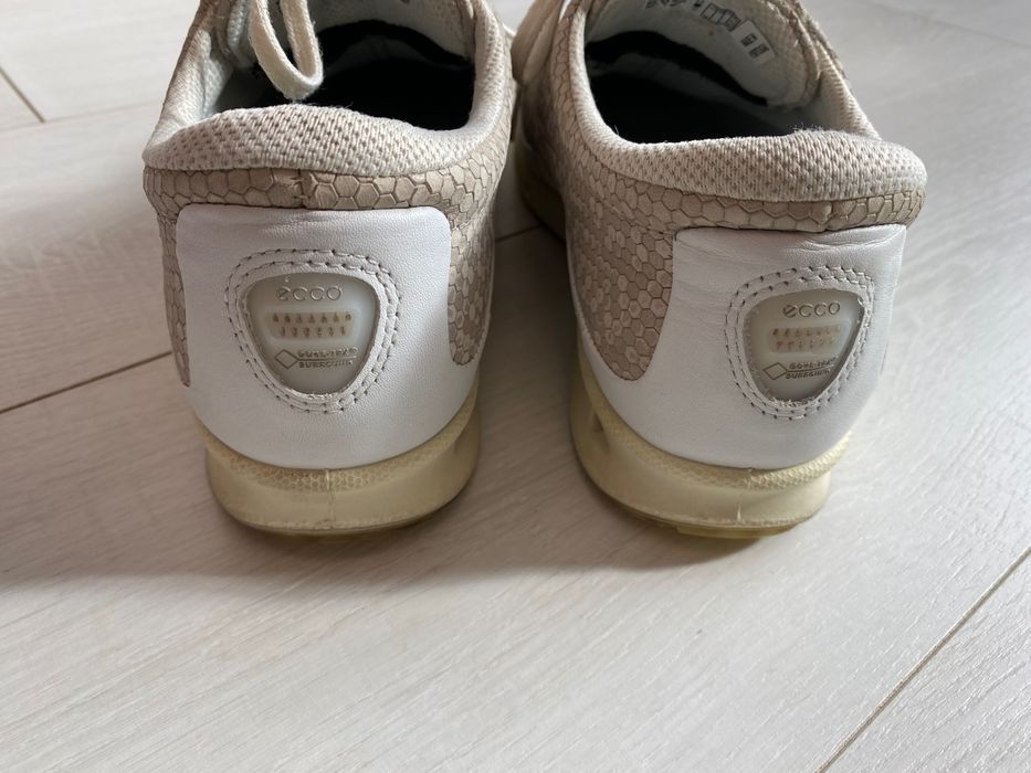 Маратонки Ecco като Нови кожени - номер 40 модел “ Медна пита