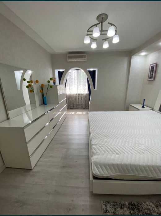 Ойбек метро 2-комн