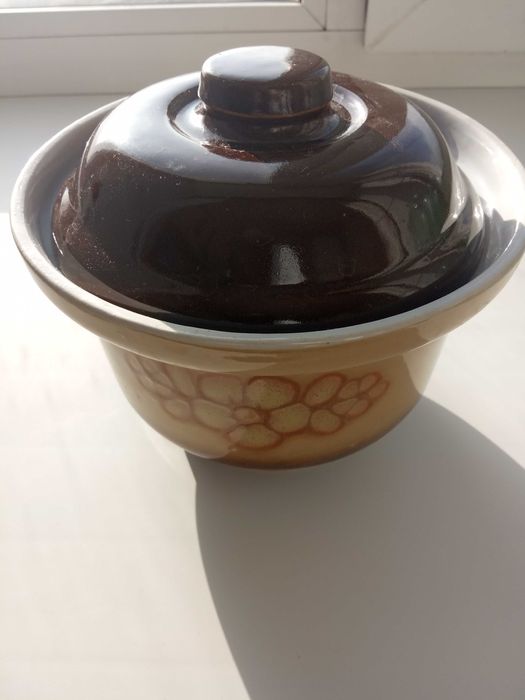 Горшок керамический для приготовления пищи , новый