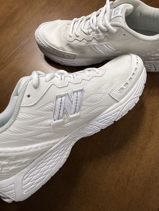 Pantofi Tip New Balance 1906 R 42 // 43