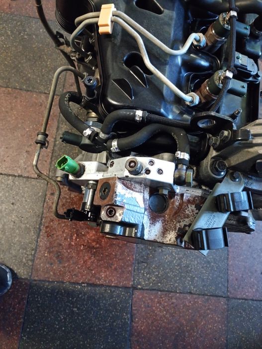 Pompa inalte pompa injectie volvo XC90 2.4d volvo xc70 2.4d 0445010111