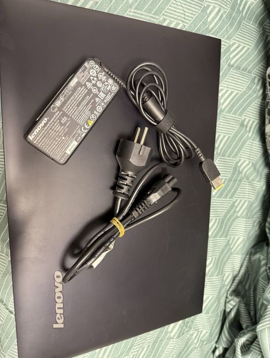 Lenovo B50 cu incarcator
